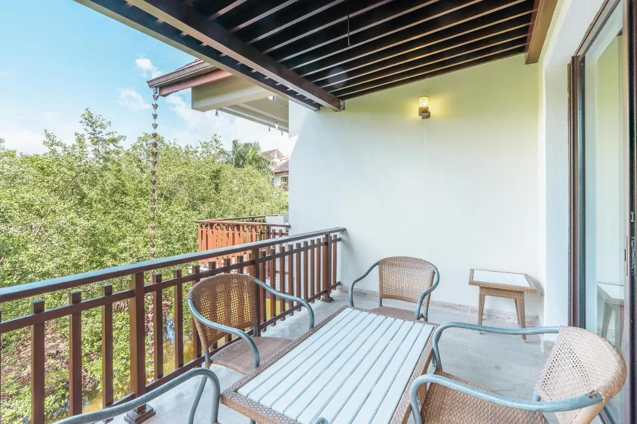 Nearby Beach And Beach Club At Portillo Nf Las Terrenas Apartamento